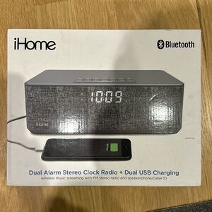 IHOME- Dual Alarm Stereo Clock Radio+Dual USB Charging